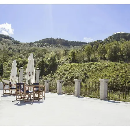 Semesterbostad Manuel De Pepa Xuaca Tuilla